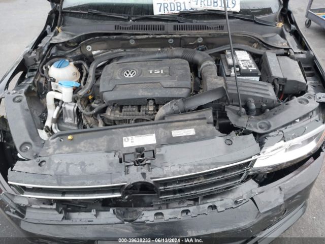 3VWD17AJ2GM232697 Volkswagen Jetta 1.8t Sport