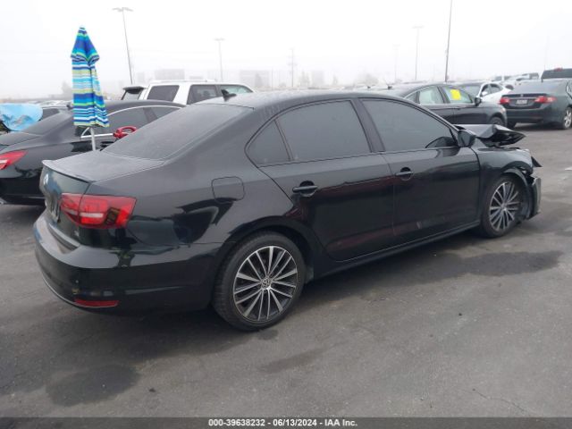 3VWD17AJ2GM232697 Volkswagen Jetta 1.8t Sport