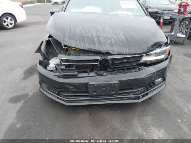 3VWD17AJ2GM232697 Volkswagen Jetta 1.8t Sport