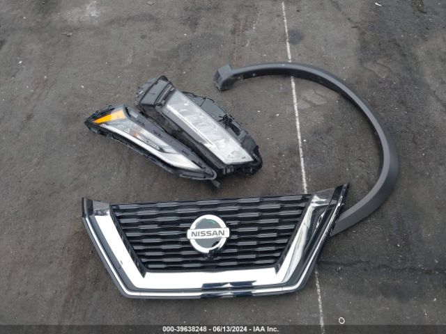 5N1AT3BA6MC830632 Nissan Rogue Sv Fwd