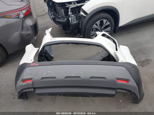 5N1AT3BA6MC830632 Nissan Rogue Sv Fwd