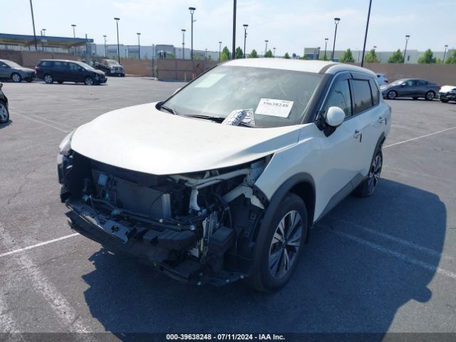 5N1AT3BA6MC830632 Nissan Rogue Sv Fwd