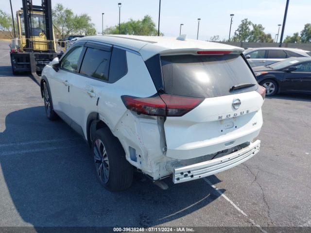 5N1AT3BA6MC830632 Nissan Rogue Sv Fwd