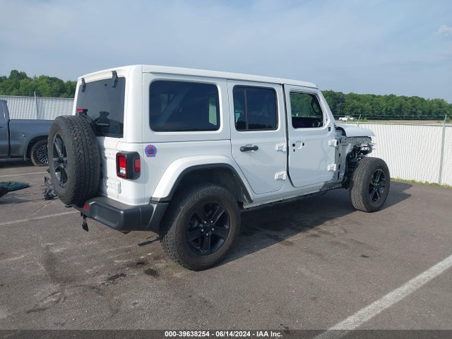1C4HJXEN1MW848484 Jeep Wrangler Unlimited Sahara Altitude 4x4
