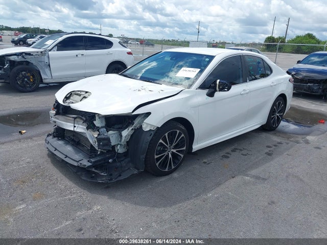 Toyota CAMRY SE 2020 4T1G11AK0LU864055 Image 2