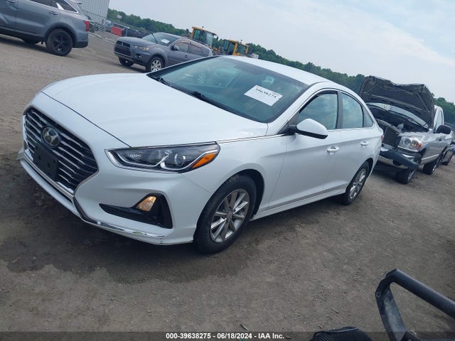 Hyundai SONATA SE 2019 5NPE24AF1KH758199 Image 2