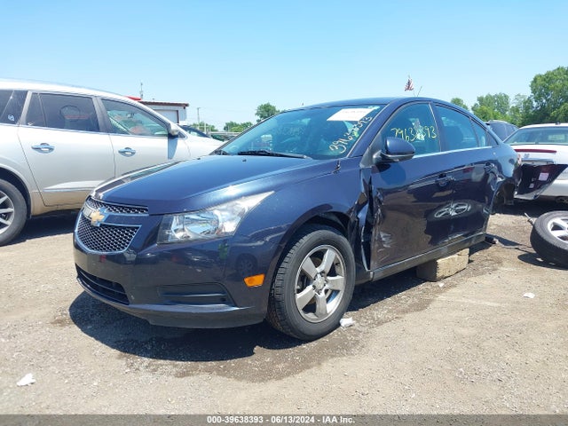 Chevrolet Cruze 1lt Auto 2014 1G1PC5SB2E7389989 Image 2