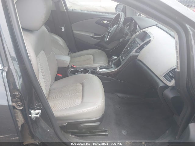 1G4PR5SKXH4109713 Buick Verano Sport Touring