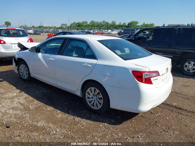 Toyota CAMRY LE 2014 4T4BF1FK0ER438895 Image 3