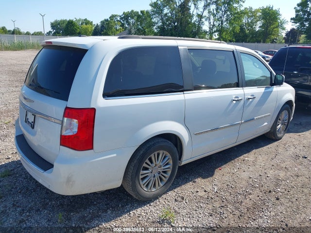 2C4RC1CG9GR194007 Chrysler Town & Country Touring-l Anniversary Edition
