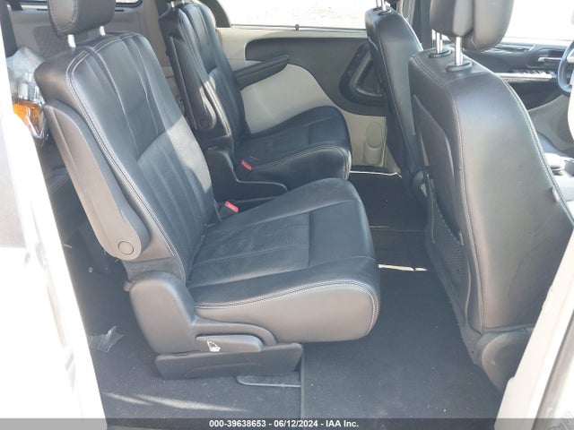 2C4RC1CG9GR194007 Chrysler Town & Country Touring-l Anniversary Edition