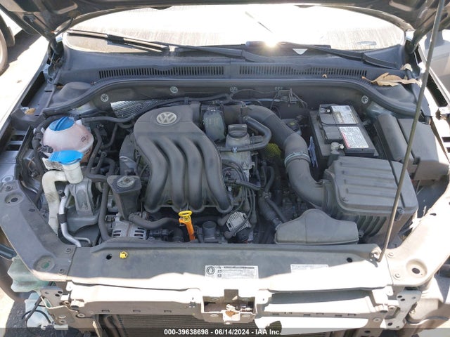 3VW2K7AJXEM250947 Volkswagen Jetta 2.0l S