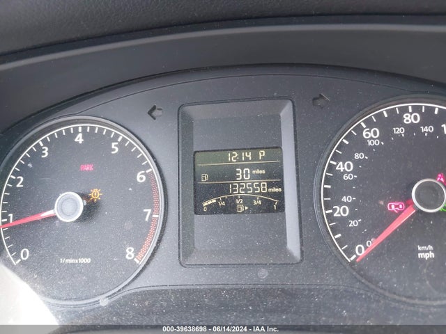 3VW2K7AJXEM250947 Volkswagen Jetta 2.0l S