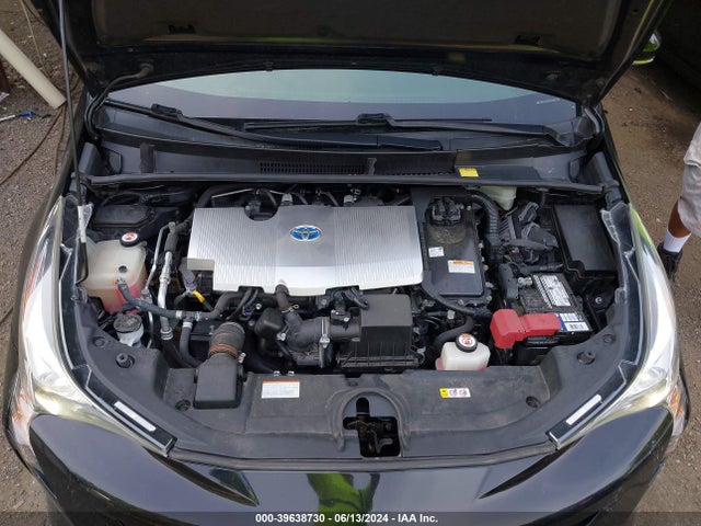Toyota Prius Two Eco 2017 JTDKARFU6H3047337 Image 10
