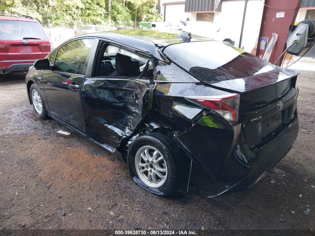 Toyota Prius Two Eco 2017 JTDKARFU6H3047337 Image 3