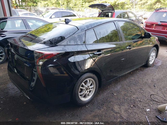 Toyota Prius Two Eco 2017 JTDKARFU6H3047337 Image 4