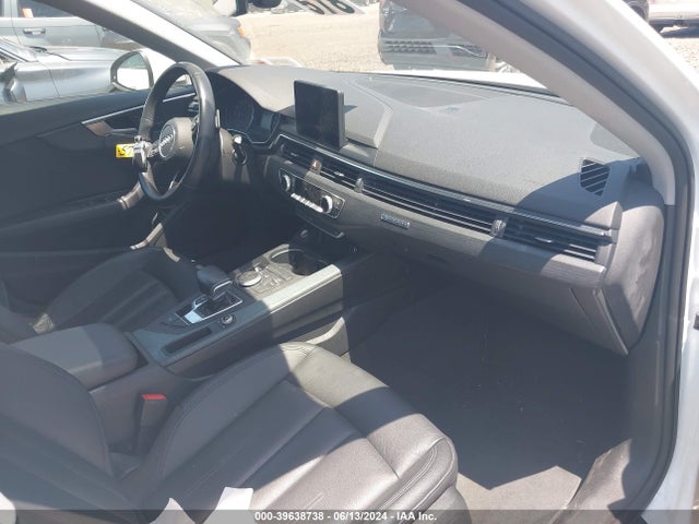 WAUDNAF41JN002117 Audi A4 2.0t Premium/2.0t Tech Premium