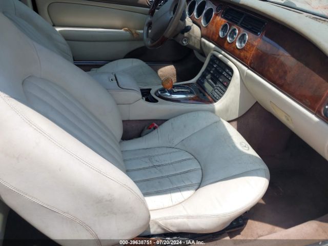 2005 JAGUAR XK8 SAJDA42C652A41424 Photo 4