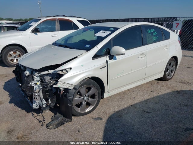 JTDKN3DU2F0413555 Toyota Prius Persona Series Special Edition