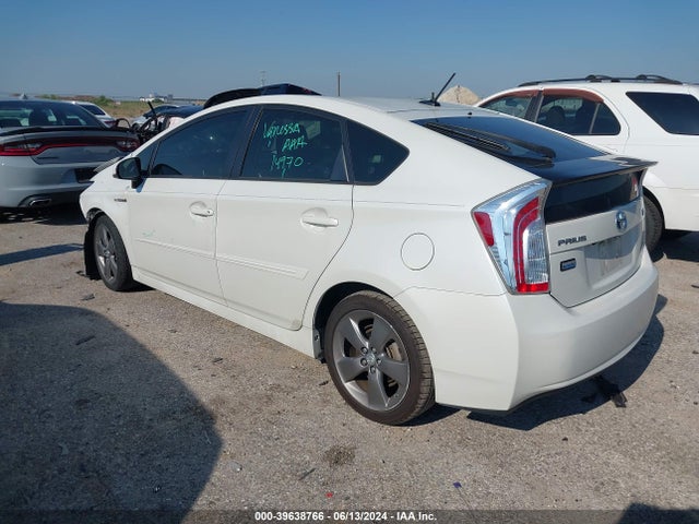 JTDKN3DU2F0413555 Toyota Prius Persona Series Special Edition