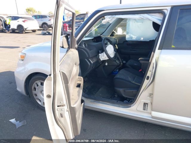 JTLZE4FEXFJ072267 Scion XB