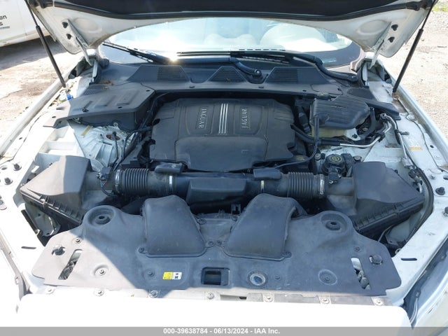 2012 JAGUAR XJ SAJWA2GB8CLV31896 Photo 9