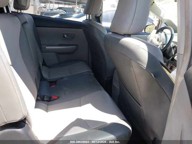 Toyota Prius V Four 2015 JTDZN3EU2FJ029749 Image 8