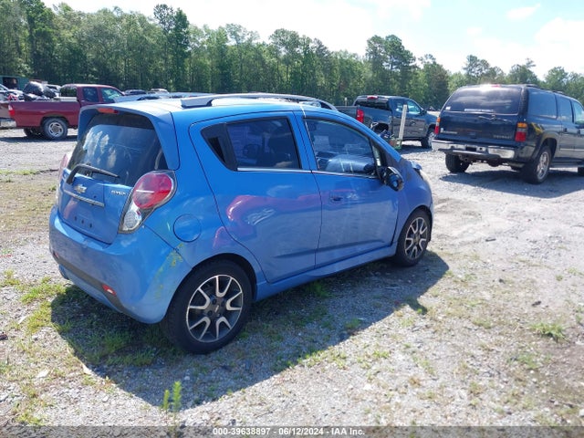 Chevrolet Spark 2lt Auto 2014 KL8CF6S92EC421002 Image 4