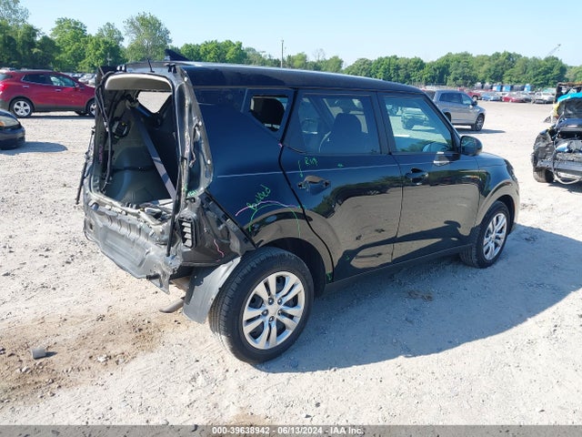 KIA SOUL LX 2021 KNDJ23AUXM7787473 Image 4