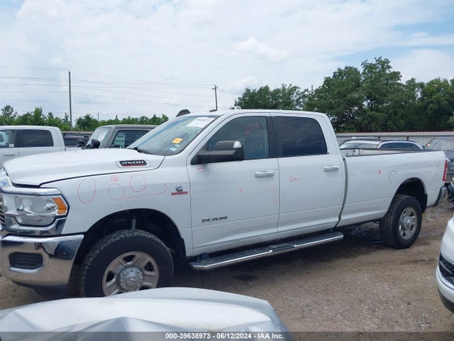 3C6UR5JL8KG565146 RAM 2500 Big Horn  4x4 8' Box