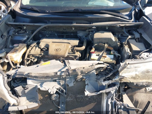 Toyota RAV4 LE 2015 JTMZFREV0FJ033341 Image 10