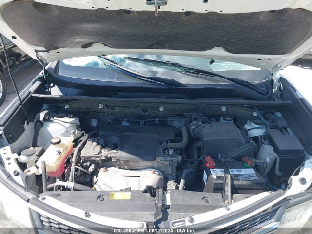 Toyota RAV4 LE 2014 JTMZFREV6EJ012802 Image 10