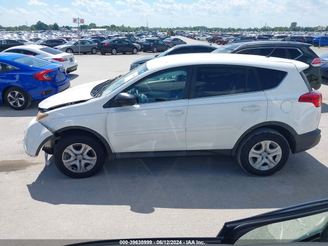 Toyota RAV4 LE 2014 JTMZFREV6EJ012802 Image 14