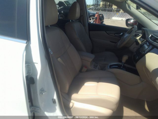 5N1AT2MV6FC774138 Nissan Rogue Sl