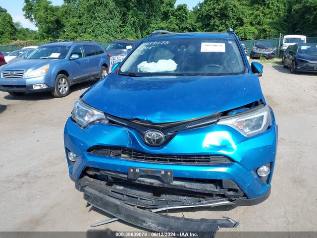 Toyota Rav4 Xle 2018 JTMWFREV2JD116831 Image 12