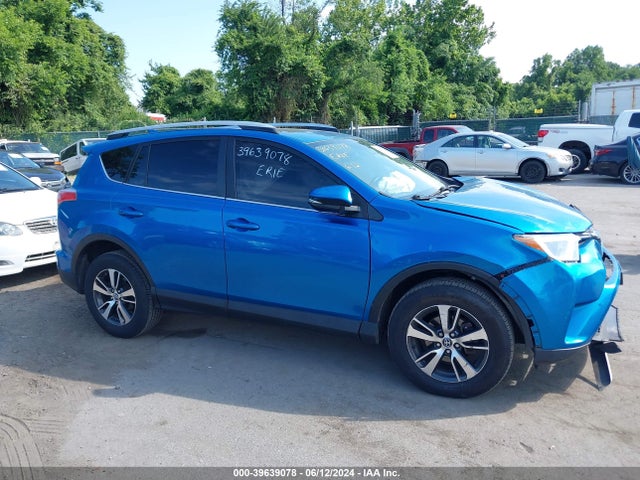 Toyota Rav4 Xle 2018 JTMWFREV2JD116831 Image 13