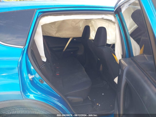 Toyota Rav4 Xle 2018 JTMWFREV2JD116831 Image 8