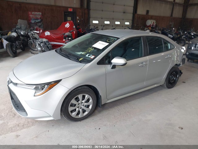 Toyota COROLLA LE 2021 5YFEPMAE3MP202037 Image 2