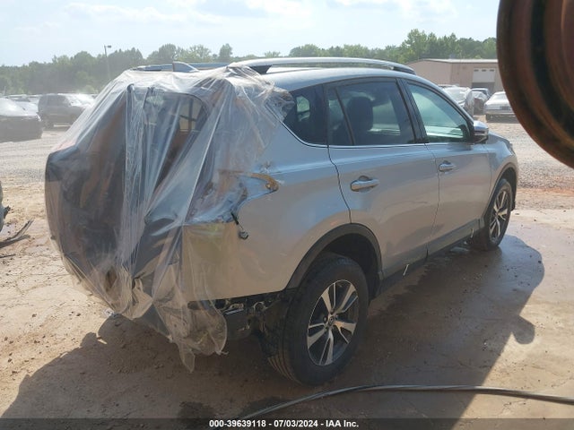 Toyota Rav4 Xle 2018 2T3WFREV2JW427159 Image 4