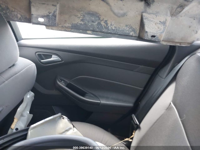 Ford FOCUS SE 2014 1FADP3F24EL104655 Image 8
