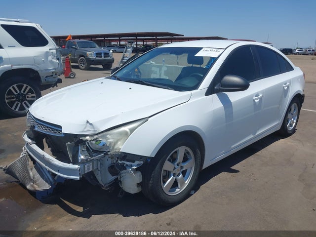 Chevrolet Cruze Ls Manual 2014 1G1PB5SH1E7367523 Image 2