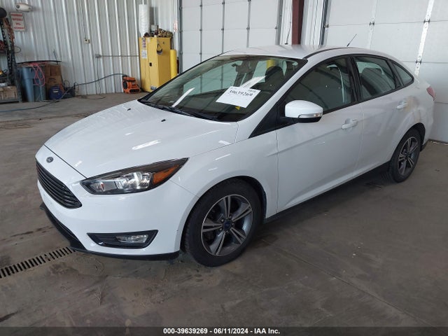 Ford FOCUS SE 2017 1FADP3FE8HL284673 Image 2