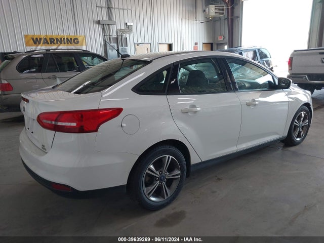 Ford FOCUS SE 2017 1FADP3FE8HL284673 Image 4