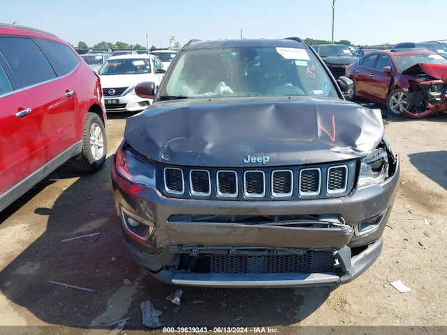 3C4NJCCB2JT406724 Jeep Compass Limited Fwd