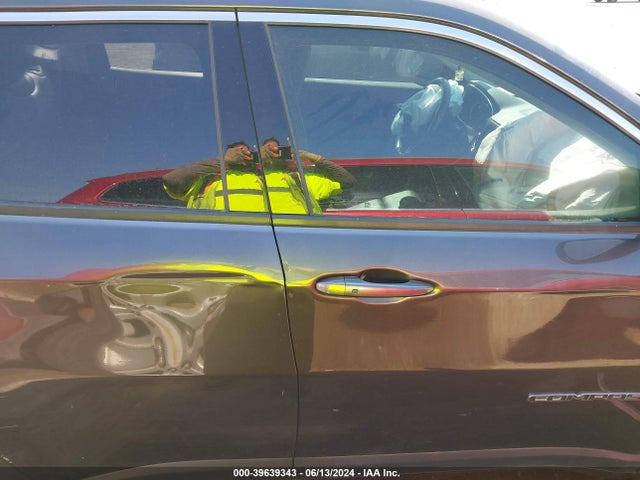 3C4NJCCB2JT406724 Jeep Compass Limited Fwd
