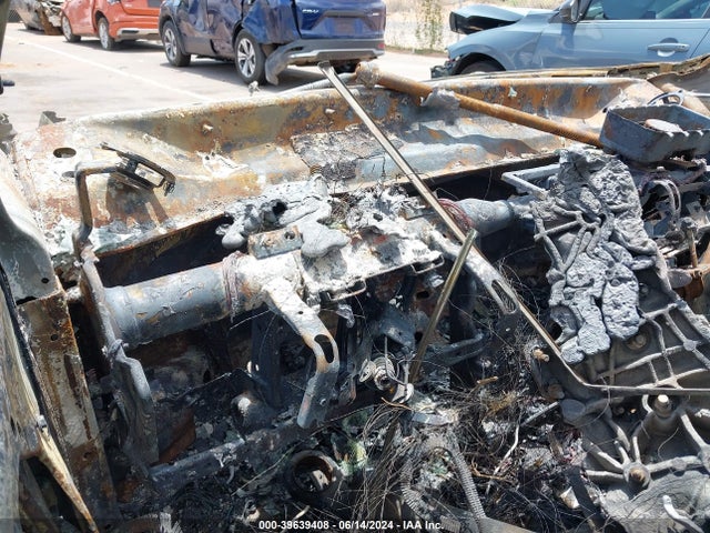 1C4PJLCB2HW586820 Jeep Cherokee Latitude Fwd