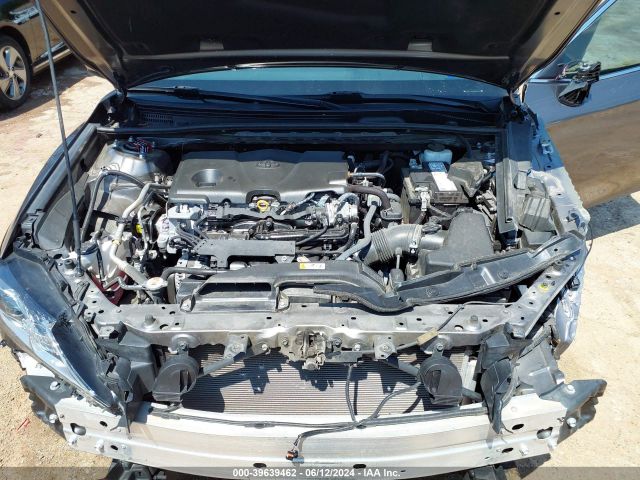 4T1C11AK2NU682620 Toyota CAMRY LE