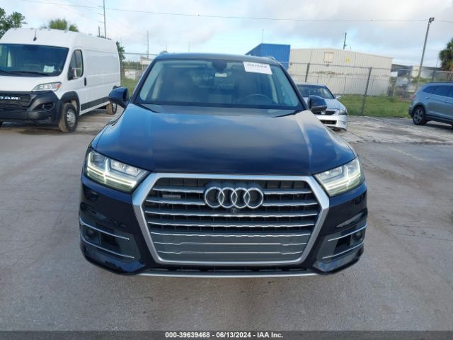 WA1VAAF75JD029172 Audi Q7 3.0t Premium
