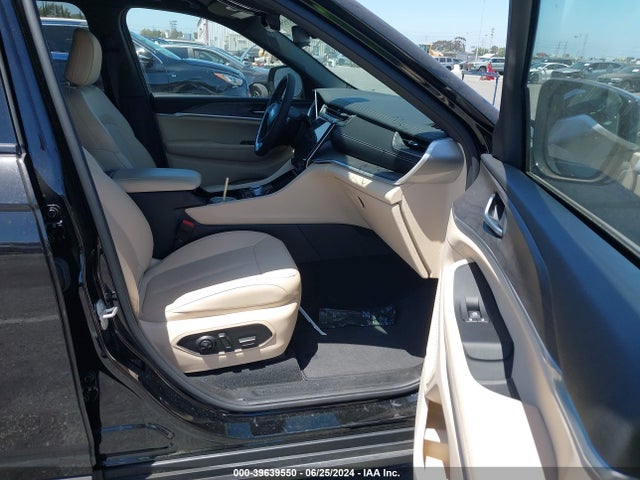 1C4RJGBG5P8885833 Jeep Grand Cherokee Limited 4x2