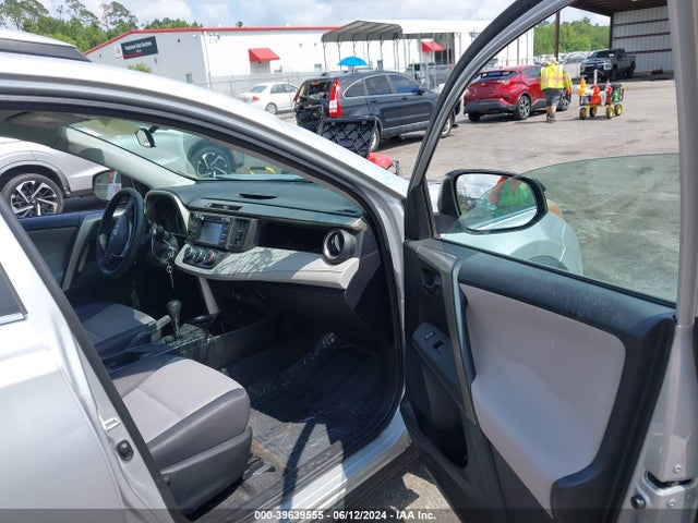 Toyota RAV4 LE 2014 2T3ZFREV0EW098271 Image 5
